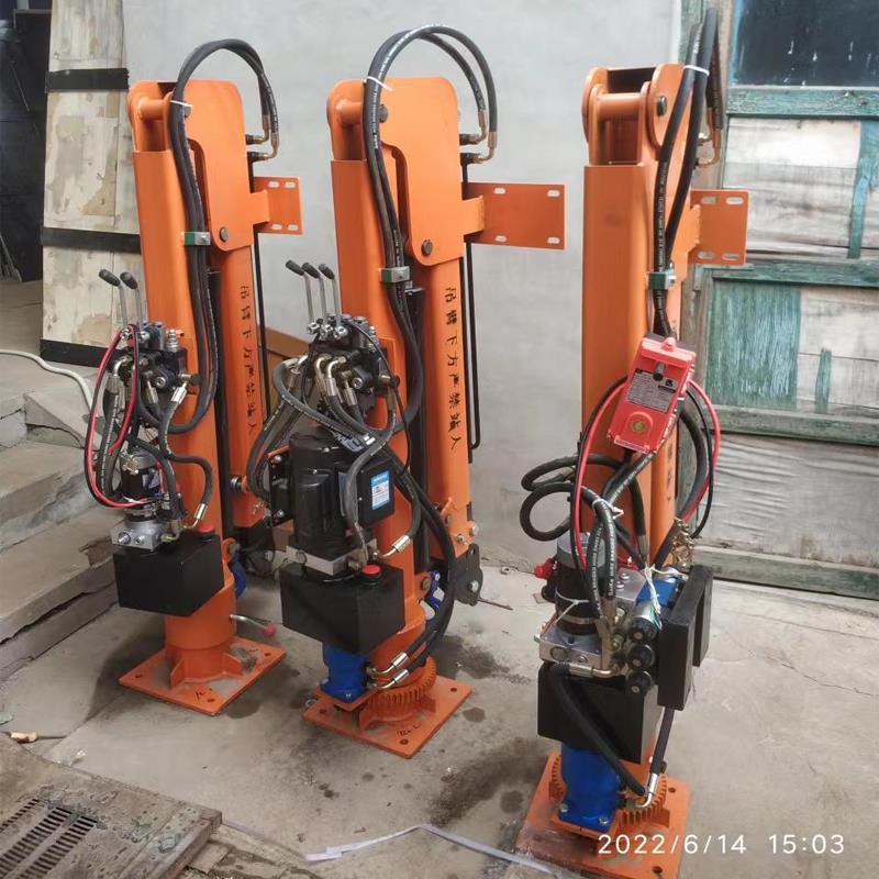 康定市重汽蓝牌随车吊 3.2吨 国六动力强 液压驱动 农用自卸起重机